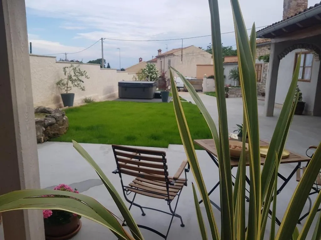 ***** Vendégház Rooms & Apartment Stelio Loborika Horvátország