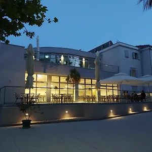 https://hotel-villa-elisabeth-veli-losinj-health-resort.primorje-gorskikotar.com