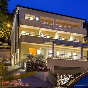 https://hotel-privileggio.primorje-gorskikotar.com